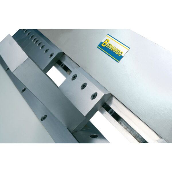 Plegadora de chapas con cuchilla superior segmentada TB 1020 - Imagen 6