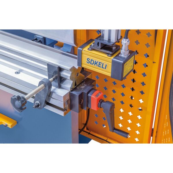 AKPL 3200 x 125  Plegadora hidráulica con barra antideflexión - Imagen 15