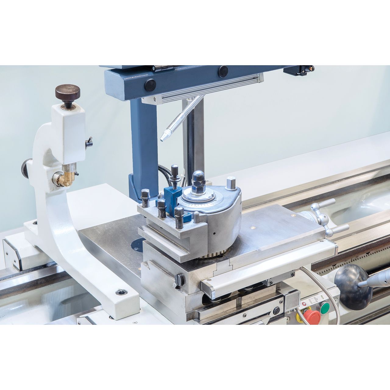 Torno universal con indicador digital Goliath 500 x 1500 - Imagen 20